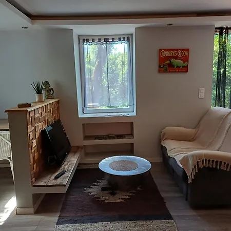 Tatil Evi Maison En Pierre Rouge Du Vallon Valady