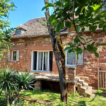 Maison En Pierre Rouge Du Vallon *
